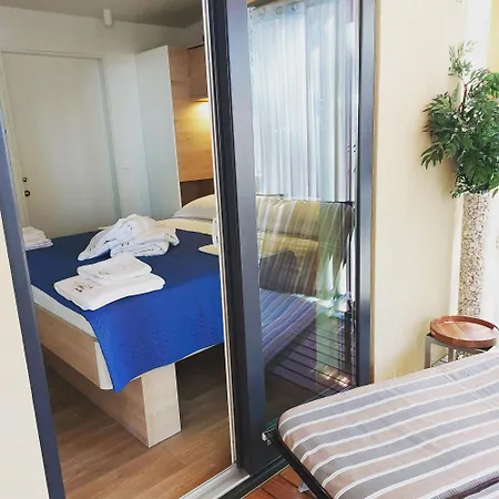 Mobile Eden Pavlov * Biograd Na Moru